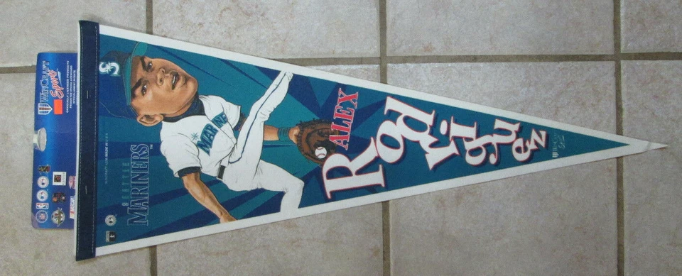 RARO NUEVO NUEVO CON ETIQUETAS AÑOS 90 CARICATURA ALEX RODRIGUEZ TAMAÑO COMPLETO BANDERÍN SEATTLE MARINEROS Foto 1 de 1