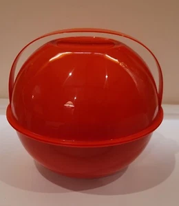 Vintage Solid Red Traveling Picknick Party Ball 29 Teile - Neu & Komplett - Bild 1 von 10