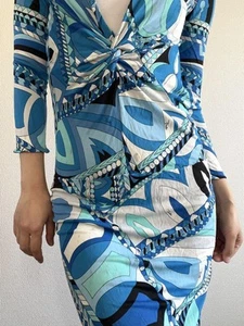 Emilio Pucci, V-neck cache-coeur knee-length tight dress, size S, Blue, Used - Picture 1 of 12
