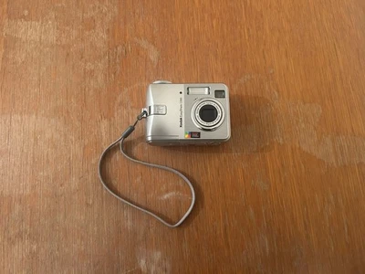 Kodak Digital Camera EasyShare C330 4.0MP Silver   *Read* - Image 1 of 4