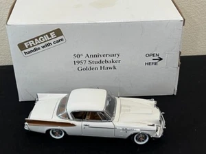 Danbury Mint 1957 Studebaker Golden Hawk 1:24 " molto raro " - Foto 1 di 5