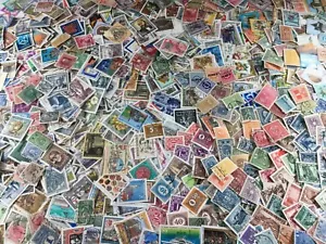 AUSTRIA - 2000 FRANCOBOLLI - TUTTI DIVERSI - USATI - Set inclusi - Bella collezione! - Foto 1 di 12