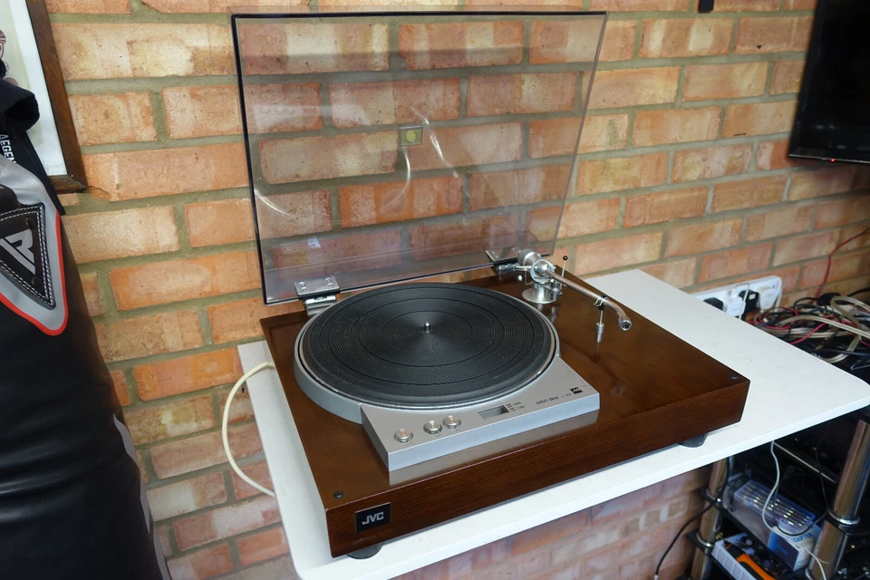 JVC JL-B44 Direct Drive Turntable - Good Condition - Works but Needs Attention - Image 1 of 4