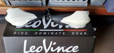 KIT GUARDAMANOS KTM OEM HECHO EN ITALIA DUKE 690 IV 4ª GENERACIÓN 620 02.980.50 Foto 1 de 4