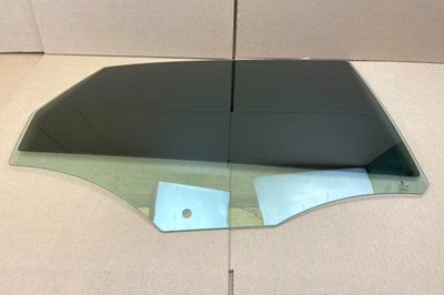 AUDI A3 S3 2015-2020 8V puerta trasera derecha ventana vidrio lado pasajero 8V5845206 Foto 1 de 4