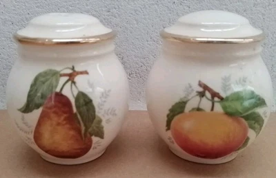 Vintage Ceramic Salt And Pepper Pots Henry’s Staffordshire - Image 1 of 4