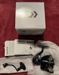 Daiwa ProRex MQ LT3000D-C Spinnrolle Angeln - NEU!!! - VERSAND KOSTENLOS!!! - Bild 1 von 4