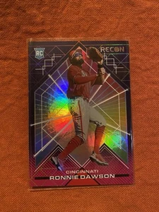 2022 Panini Chronicles - Recon Ronnie Dawson #11 Red /199 (RC) - Photo 1 sur 2