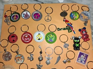 Keychains YOU PICK Miscellaneous - Picture 1 of 3