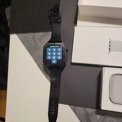 APPLE WATCH Series 4 -44mm Edelstahlgehäuse in Schwarz Incl. 3 VERSCH. ARMBÄNDER - Bild 1 von 4
