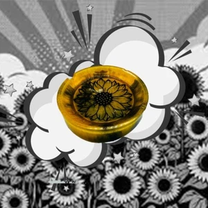 Sunflower Resin Tray/Jewlery Catcher/Coin Holder - Picture 1 of 6