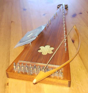 24 String Bowed Psaltery + Spare Set of Bow String - Picture 1 of 18