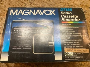 Grabadora de radio casete Magnavox D7185 radio AM/FM se ve genial! - Imagen 1 de 9