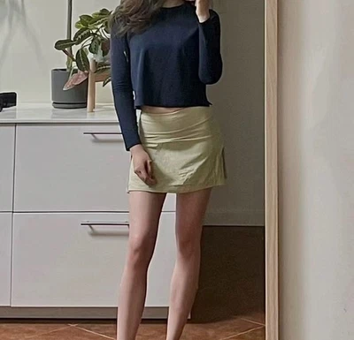 5-12 NWT Size 8 Lululemon Classic-Fit Cotton-Blend Long Sleeve Shirt Black - Image 1 of 4