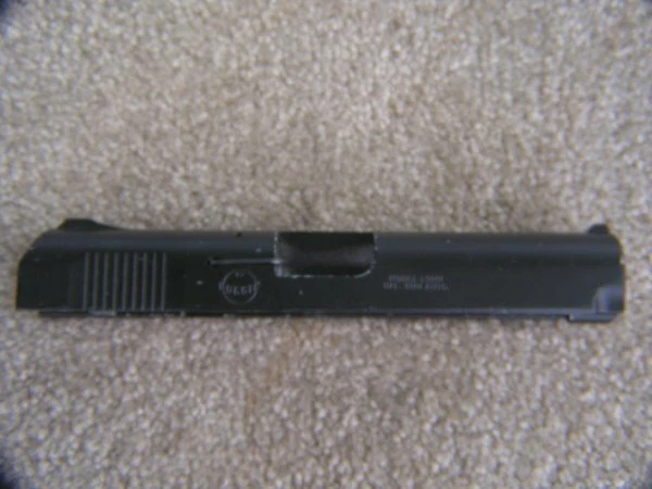 Slide Lorcin L9 ¡CON extractor!  ¡Calibre 9mm!  ¡Buen estado! Diapositiva # 24 Foto 1 de 4