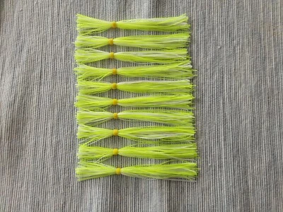 (10) Lote TOTALMENTE NUEVO de Faldas de Silicona (44) Hilos Chartreuse y Blanco 5" de Largo Foto 1 de 2