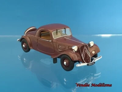 Voiture de  collection - Citroen Traction 11A 1936 - Universal Hobbies  1/43 - Photo 1/4
