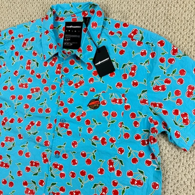 Camisa Hawaiana The Hundreds Hombres 2XL Azul AOP Cerezas Adam Bomb Cuello Lazo Nueva con Etiquetas Foto 1 de 4
