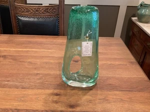 "Florero de vidrio verde soplado a mano firmado por artista Adam Jablonski 12"" - Polonia - Nuevo con etiquetas" - Imagen 1 de 8