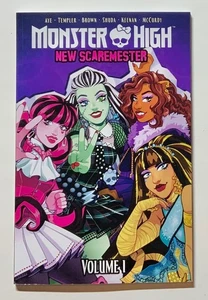 MONSTER HIGH NEW SCAREMESTER VOL 1 PAPER BACK PB BOOK EC - Picture 1 of 2