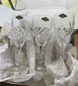 Set of 3 DUBLIN Shannon Crystal Glass 9oz Goblets by Godinger Wine Glasses New - Picture 1 of 13