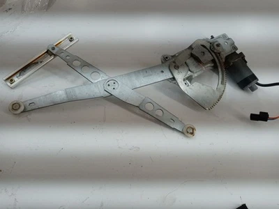 Passenger Right Rear Window Regulator Fits 98-03 XJ8 52181 - Image 1 of 4