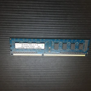 Hynix 1GB 1Rx8 PC3-10600U-9-10-A0 HMT112U6DFR8C-H9 SDRAM DDR3 Desktop PC Memory - Picture 1 of 4