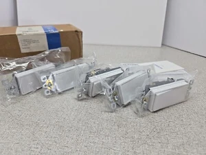 10 Pk ELEGRP 3 Way Decorative Light Switch 15Amp 120/277 Volt AC Decora Rocker - Picture 1 of 6