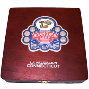 La Validacion Toro Connecticut Decorative Wood Box 7.5" x 7.5" x 1.75" - Picture 1 of 6