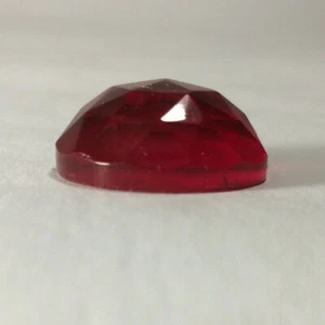 Nueva joya de vidrio facetado color rubí para insertar en bandas de latón #GJ123R - Imagen 1 de 4