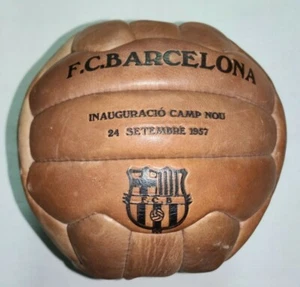 BALON F. C. BARCELONA INAUGURACIO CAMP NOU 24 SETEMBRE 1957 REPRODUCCIO MUSEU - Picture 1 of 3