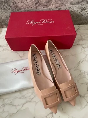 Nuevo en Caja Auténtico Roger Vivier Gommettine 25mm Tacones Zapatos Planos Talla 38 Foto 1 de 4