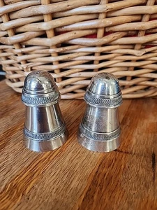 Vintage Salz- und Pfefferstreuer aus versilbertem Metall hergestellt in Indien - Bild 1 von 16