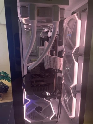 LCD Lian Li Galahad con 3 ventiladores Uni Fan V2 Foto 1 de 3