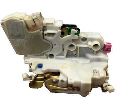 2997 98 99 00 01 02 03 INFINITI QX4 Left Front Door Latch Lh - OEM: 805035P01A - Image 1 of 4