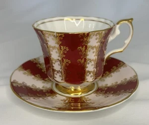 Elizabethan Pink Red Gold Striped Teacup & Saucer Set England Pedestal Footed - Picture 1 of 15