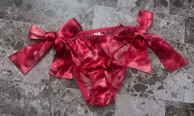 NUEVO CON ETIQUETAS BRAGAS DE BIKINI VICTORIA'S SECRET S SUAVE SEDA TRANSPARENTE VINTAGE RARAS Foto 1 de 4