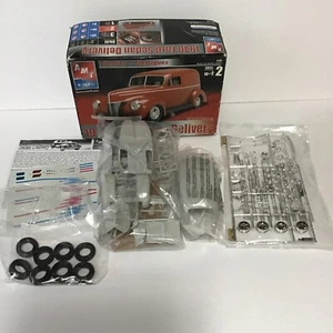 AMT, 1940 Ford Sedan Delivery, Parts Model . Scale 1/25 - Picture 1 of 7
