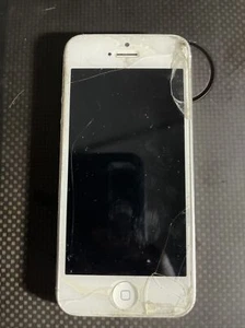 Apple iPhone 5 - 16GB - Sprint - Picture 1 of 10