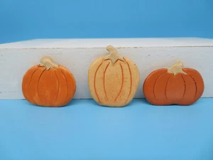 Set of 3 ~ Cute ~ Vintage ~ Autumn ~ Pumpkin ~ Fall ~ Halloween ~ Button Covers - Picture 1 of 3