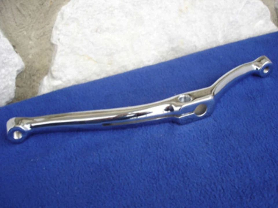 CHROME HEEL TOE SHIFTER 适用于 Harley SHOVELHEAD 1965 - 1984 年复制品 OE # 34692-74TA — 第 1/1 张图片