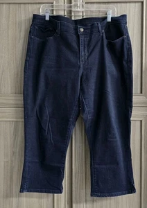 Jeans capri para mujer Levi talla 18 denim oscuro  - Imagen 1 de 12