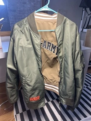 Izzue Army Bomber Jacket Large Mens Reversible - Image 1 of 4