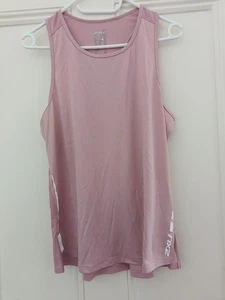 2XU Sports top - size M - Picture 1 of 3