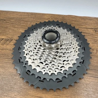 Cassette Shimano Deore XT CS-M8000 - 11 velocidades, 11-46t, gris, HG Foto 1 de 4