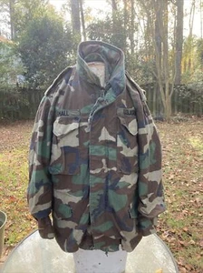 USGI M-65 Field Jacket Medium Short Woodland Camo BDU Cold Weather Army Coat - Bild 1 von 21