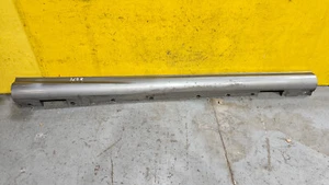 MERCEDES C CLASS W204 220CDI AMG LINE 11-2014 RIGHT SKIRT SILL COVER TRIM SILVER - Picture 1 of 4