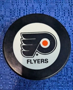 NHL Philadelphia Flyers 1985-92 InglasCo Non Approved game puck Canada - Picture 1 of 4