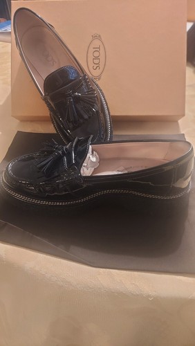 TOD’S TOD'S mocassini neri vernice con nappine 37 5 black patent leather loafers