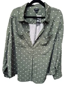 Camisa abotonada a lunares verde oliva tórrida para mujer talla 2X hecha en China - Imagen 1 de 7